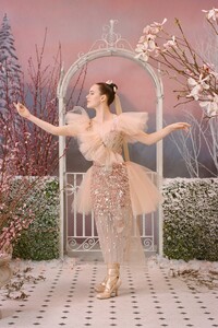 MRB-Photoshoots2022-RodarteFallWinter-001.jpg