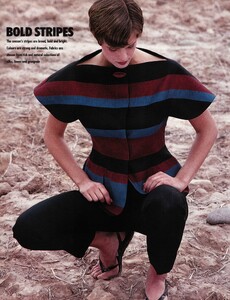 MarieClaireUK_May1990_001.thumb.jpg.813c4a2a7d2afebd13addea13d47f43a.jpg