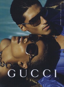 Mert__Marcus_Gucci_Cruise_2010_07.thumb.jpeg.caa421a6cb788e2b894b9dbc57e9d050.jpeg
