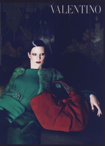 Mert__Marcus_Valentino_Fall_Winter_2009_10_10.thumb.jpeg.294ded137cbe27138cdcb65f052e888b.jpeg