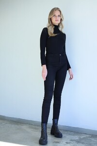 MonikaKwasny1b4.thumb.jpg.87e22ba38e67e274031a93a44d8adc08.jpg