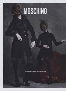 Munro_Moschino_Fall_Winter_2009_10_01.thumb.jpeg.5e878c6a49a92db36b62ea58c8ed30e0.jpeg