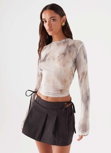 Peppermayo-15-07-24-57-Alexie_Pleated_Mini_Skirt_-_Blackjpg_691e6c5f-af36-4097-9174-77735ff3c6ae.jpg