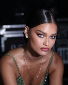 ROMI @the_romi_frenkel FOR @dancing.with.stars.il #MAKEUPBYASAFBABO @oshersaadon_ @rikidalal_official @itmodels @omriyaari @keshet12 _#makeup #makeuptutorial #makeupartist #makeupforever #makeupoftheday #portr (1).jpg