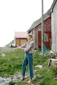 Ratu-Blue-Floral-Top.jpg