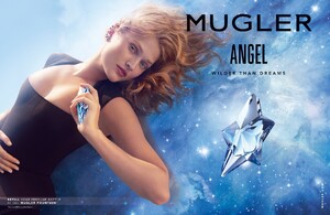 Toni Garrn.jpg