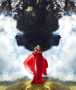 Una-Zeiby-for-HARPERS-BAZAAR-Mexico-by-Enrique-Vega-0731.thumb.jpg.37bd4723a6bbe38661c64c9510a1a986.jpg