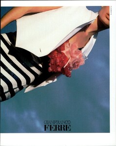 Vogue Italia February 1989 №2 045.jpg