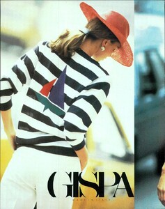 VogueItaliaFebruary19892218.thumb.jpg.3f9aa333262826f394c7936330e8ec8e.jpg