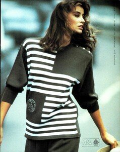 VogueItaliaFebruary19892219.thumb.jpg.31ef3107d6f914c6ffbad1ec6116ddb3.jpg