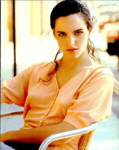 VogueItaliaFebruary19892401.thumb.jpg.2476b3e6ae5ac01fa3162dcd6096a104.jpg