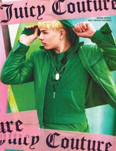 Walker_Juicy_Couture_Eau_de_Couture_2009_07.thumb.jpeg.5e40057d0d10ad08c56cf2cc3e99bbdd.jpeg