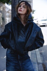 bailee-madison-contentmode-magazine-summer-2024-1.jpg