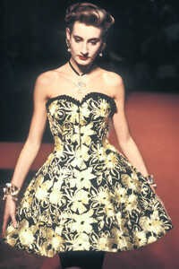 florenceventuricl8812-.thumb.jpg.ad01190889a3cde80f3a2e96c2813d10.jpg