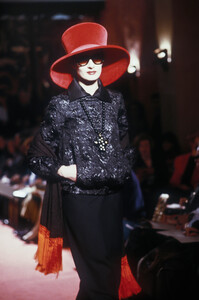 florenceventuricl8924-.thumb.jpg.f0e0cf036b10999b9178d147d9216eac.jpg
