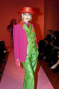 florenceventuricl9131.thumb.jpg.672b2e0bbeeb429031995ad28553c89c.jpg