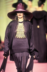 florenceventuricl9340.thumb.jpg.9c09ab8983c335cdf4e4b8d328e0a914.jpg