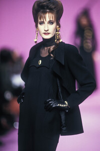 florenceventuricl9343--.thumb.jpg.07392e8b5ac0f319a8b685e7aa2318bc.jpg