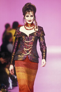 florenceventuricl9383-.thumb.jpg.77da0bb609e08c5feea3281caec70d36.jpg