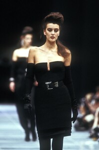 francescaambrosettive8643.thumb.jpg.cf80cd58b8973f0ff0e51f5fb9d35271.jpg