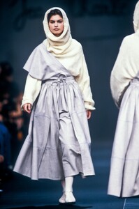 grethacavazzonijc901.thumb.jpg.bf04432a806fc0d0c42f50ce2aff4e18.jpg