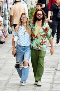 heidi-klum-with-her-husband-tom-kaulitz-in-venice-07-03-2024-2.jpg