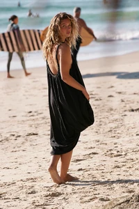 images.urbndata-2.thumb.webp.2c995e1335f65e8df37258b185eb4380.webp