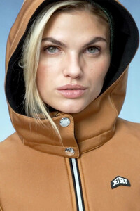 jetset_mfw_fall_winter_2022-2023_collection_0018_019.jpg