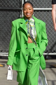 keke-palmer-wears-lime-green-outfit-at-the-el-capitan-entertainment-centre-in-hollywood-03-16-2022-6.jpg