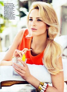 michaela-kocianova-by-sebastian-kim-for-allure-july-2013-1.thumb.jpg.47e26a20692ea636e56ec64e235dc39e.jpg