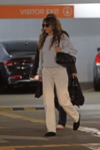 miley-cyrus-and-mom-tish-04-25-2024-2.jpg