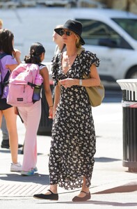 nicky-hilton-was-spotted-out-and-about-enjoying-a-walk-in-the-big-apple-05-07-2024-0.jpg