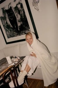 pamela-anderson-sonsie-skin-campaign-2024-5.jpg