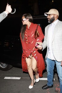 rihanna-in-red-heading-to-dine-at-the-royal-monceau-s-italian-eatery-in-paris-06-20-2024-0.jpg