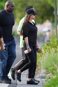 rihanna-s-sporty-chic-street-style-with-a-ap-rocky-in-nyc-7.jpg