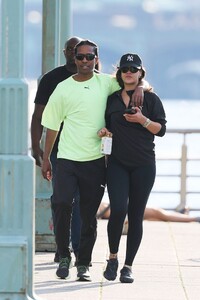 rihanna-s-sporty-chic-street-style-with-a-ap-rocky-in-nyc-9.jpg