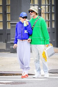 rita-ora-and-taika-waititi-s-vibrant-display-of-love-in-nyc-05-02-2024-6.jpg