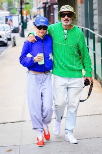 rita-ora-and-taika-waititi-s-vibrant-display-of-love-in-nyc-05-02-2024-8.jpg