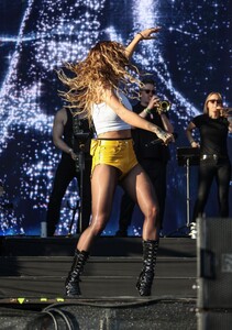 rita-ora-performing-at-the-mighty-hoopla-in-london-06-02-2024-0.jpg