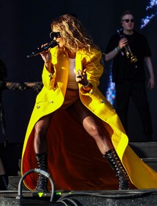rita-ora-performing-at-the-mighty-hoopla-in-london-06-02-2024-11.jpg