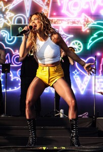 rita-ora-performing-at-the-mighty-hoopla-in-london-06-02-2024-8.jpg