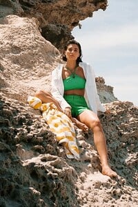 rushed_detail_bikini_top_1686-000170-0010_editorial2.jpg
