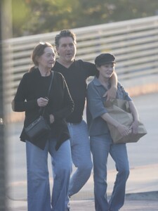 shannen-doherty-and-chris-cortazzo-leaves-kristy-s-malibu-06-16-2024-5.jpg