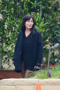 shannen-doherty-leaves-soho-house-in-malibu-04-25-2024-0.jpg