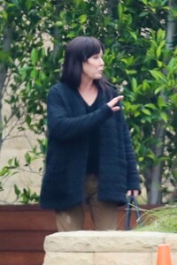 shannen-doherty-leaves-soho-house-in-malibu-04-25-2024-4.jpg