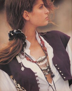 us_bazaar_feb_1989_6.thumb.jpg.4b13301833ef03dc7e4073b30f584a65.jpg