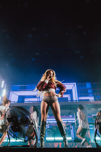 zara_larsson_bayside_2024_paoduell_10_53853913501_o.jpg