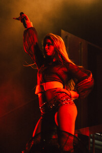 zara_larsson_bayside_2024_paoduell_24_53854345175_o.jpg