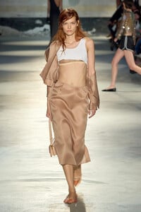 00017-no21-spring-2024-ready-to-wear-credit-gorunway.thumb.jpg.182ce57fdfbd5f39fe2035ba3b0d7f61.jpg