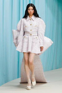 00021-nina-ricci-spring-2024-ready-to-wear-credit-brand.thumb.jpg.1db1b5ef86595fb20ca7f37861594590.jpg